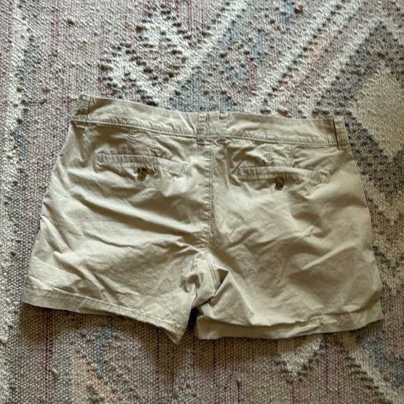 Khaki short shorts - Picture 4 of 5